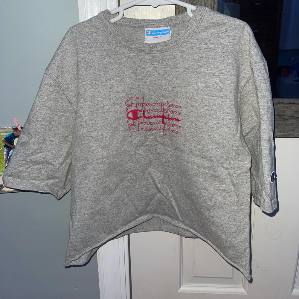 Cropped T